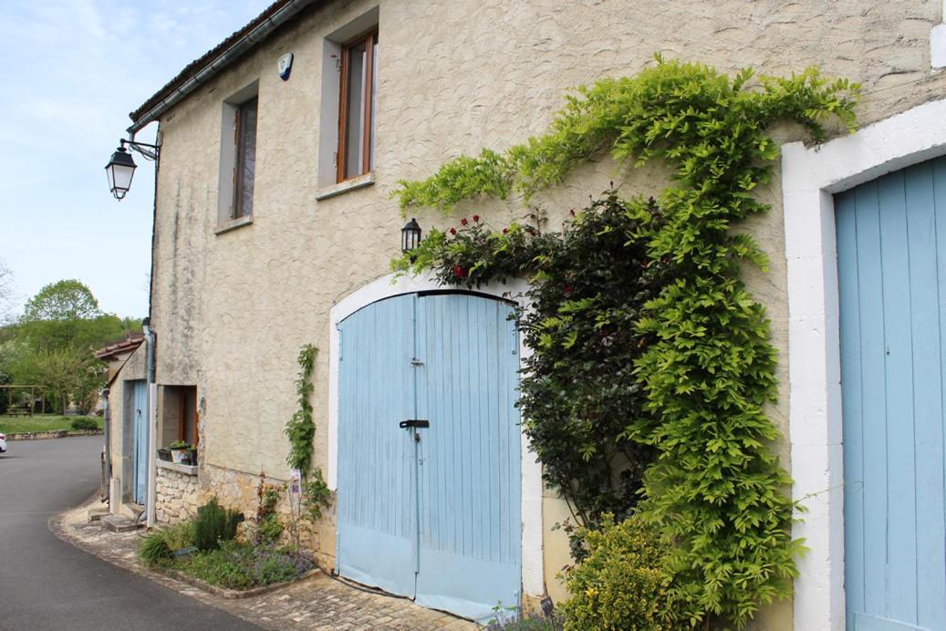 La Grange, 10 Rue Du Lavoir Saint-Martial-d'Albarede Exterior foto